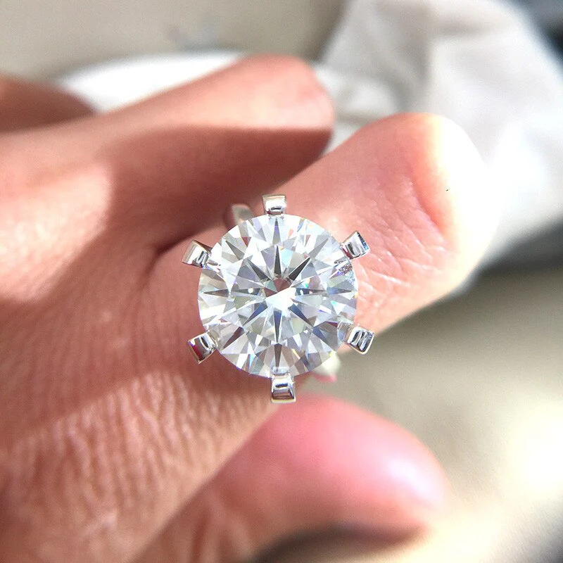 Ludovic Big Stone Moissanite Ring™ ( 10 Carat stone ) - Image 6