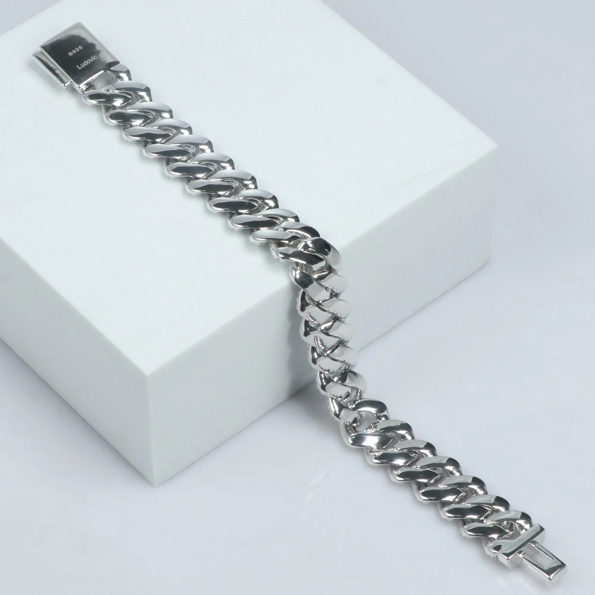 Ludovic Cuban Chain Bracelet  IV - Image 3