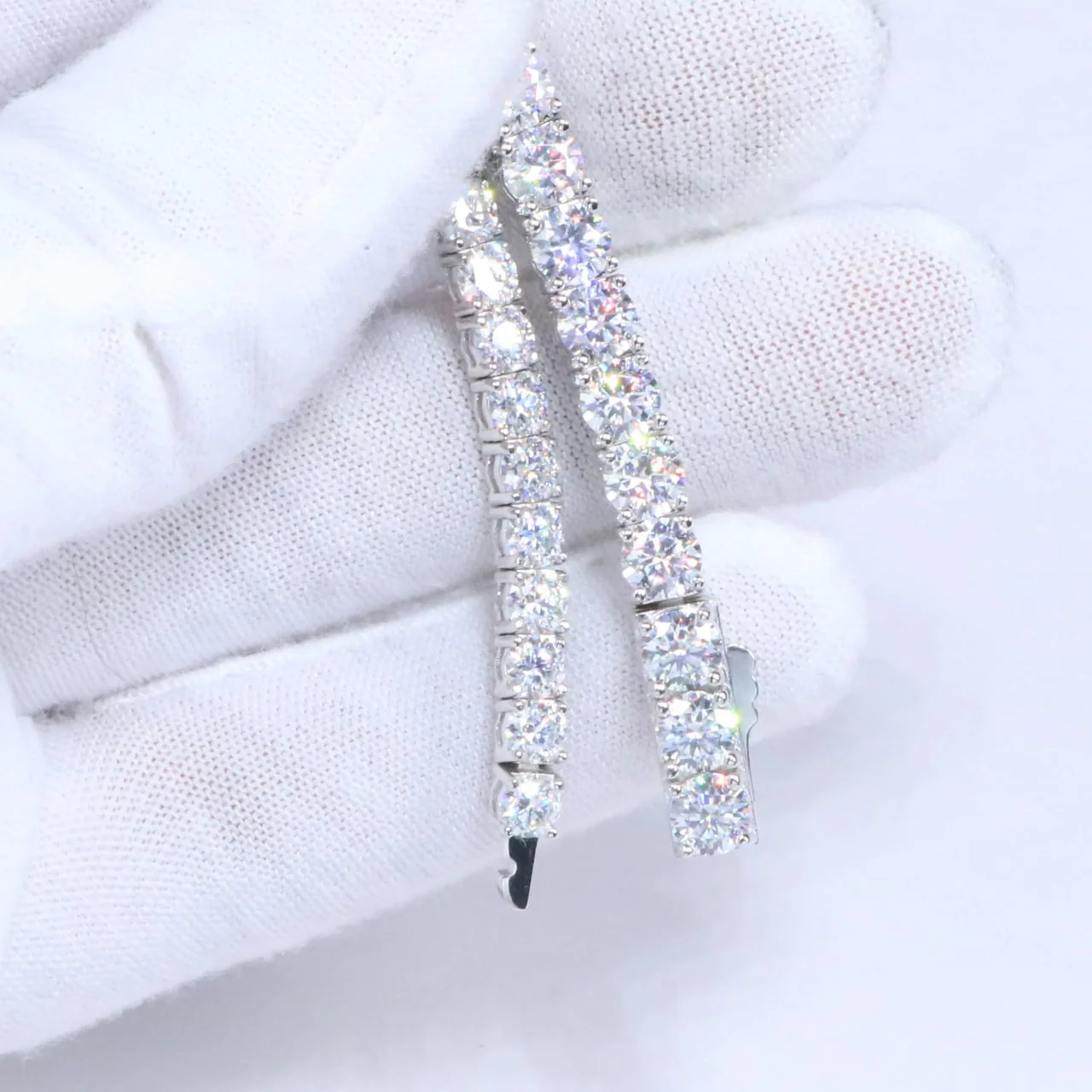 Ludovic Moissanite Tennis Bracelet (14K White Gold - 4MM - 5") - Image 2