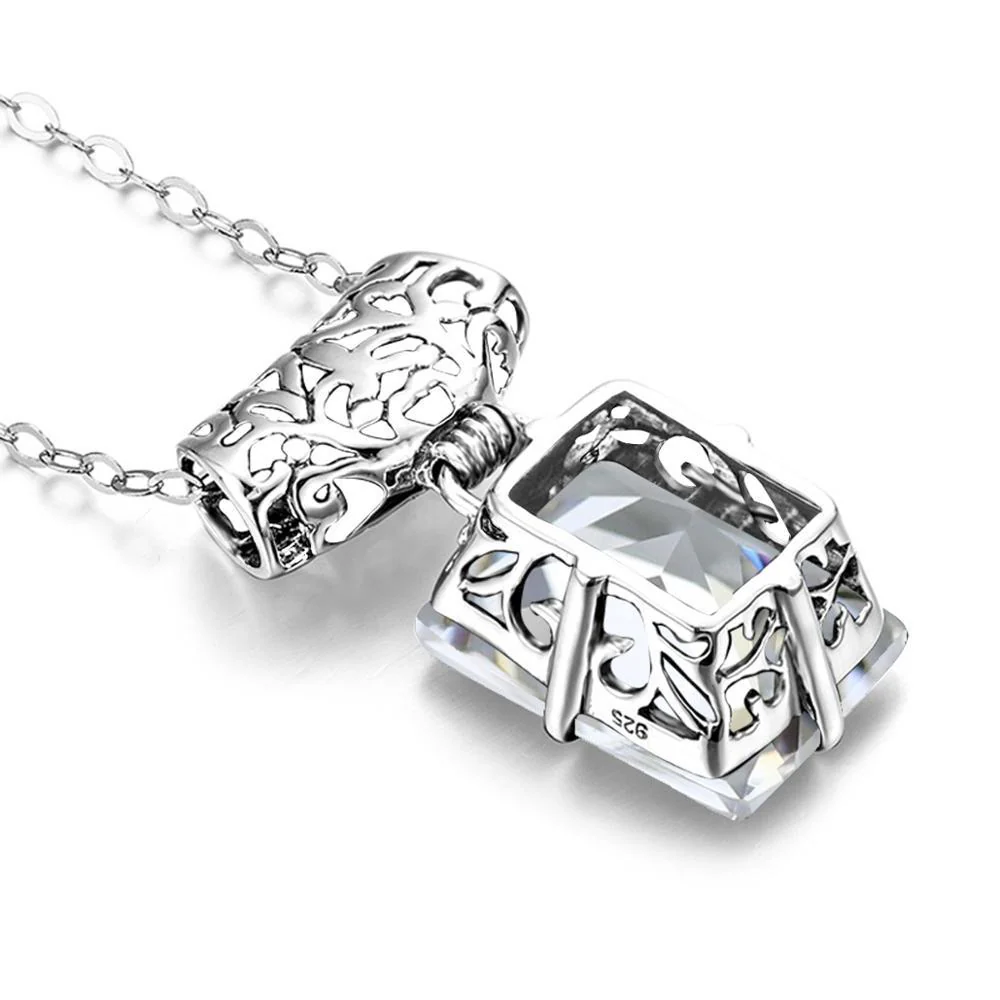 l'Amulette Élégante Moissanite pendant (14k Solid Gold) - Image 3