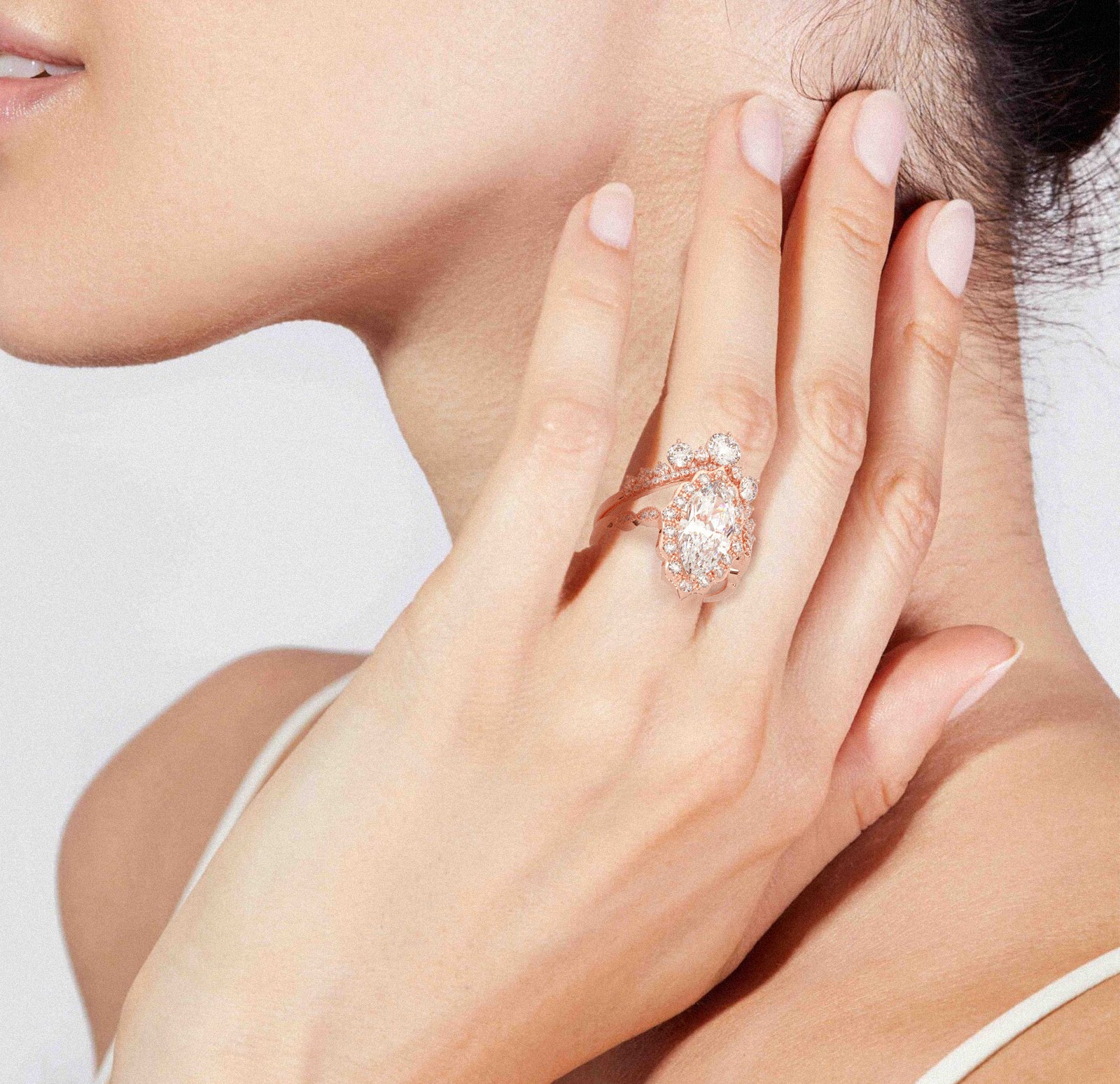 Queen's Crown Moissanite Wedding Set (14k Solid Rose Gold) - Image 3