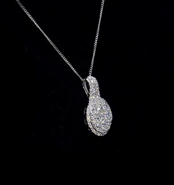 The Agate Breath Moissanite Necklace (14k Solid Gold) tw 1.8 ct - Image 4