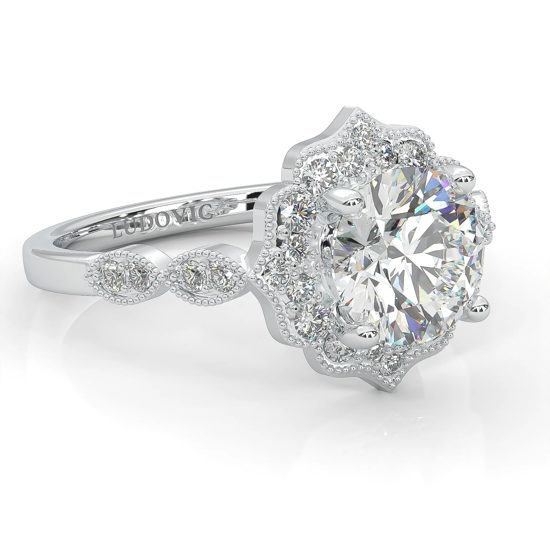 The Antique Halo Moissanite engagment ring (14k Solid Gold) - Image 3